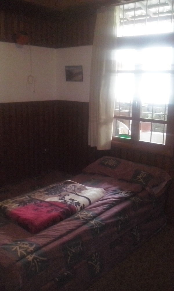 Tiger House Guest House Бішарі Екстер'єр фото